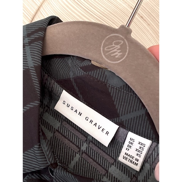 New Susan Graver Plaid Silky Asymmetrical Blouse - Picture 7 of 12